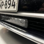 Lisävalopaketti Toyota Avensis asennettuna autossa