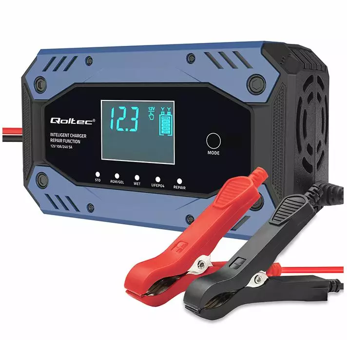 Qoltec 10A akkulaturi